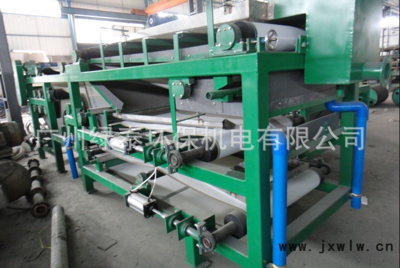 帶式壓濾機(jī)壓榨機(jī)脫水機(jī)陶瓷機(jī)15622758282