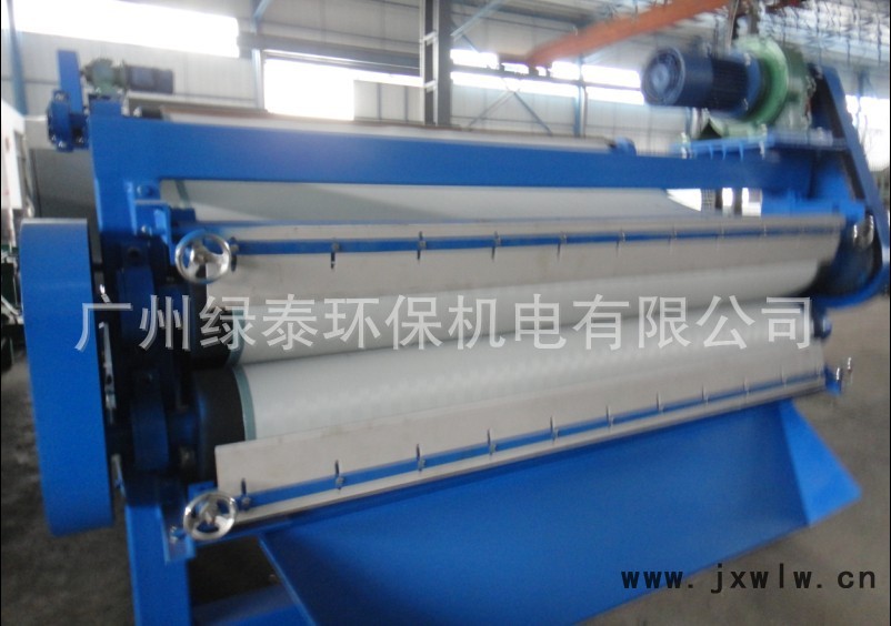 帶式壓濾機(jī)壓榨機(jī)脫水機(jī)陶瓷機(jī)15622758282