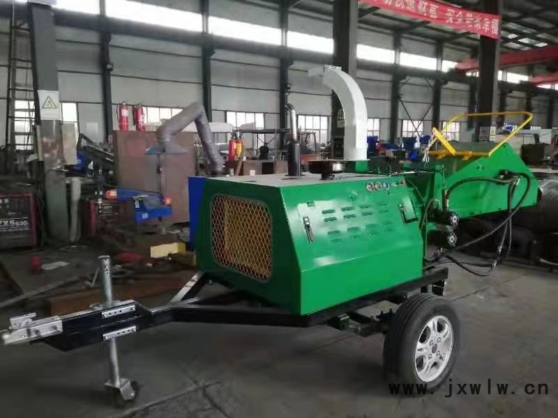 移動(dòng)木材粉碎機(jī)鋸末粉碎設(shè)備廠家移動(dòng)木材粉碎設(shè)備
