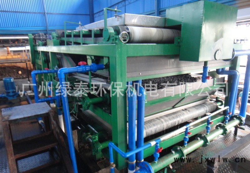 帶式壓濾機(jī)壓榨機(jī)脫水機(jī)陶瓷機(jī)15622758282