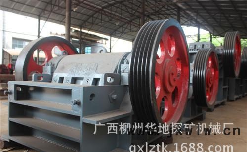 PEX細(xì)碎顎式破碎機(jī)