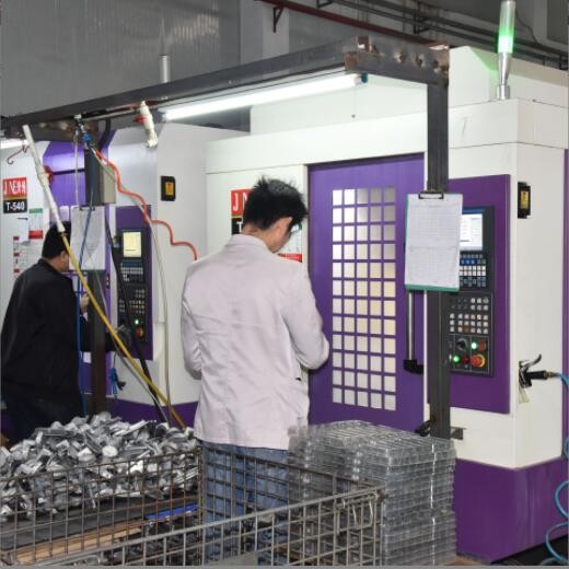 廠家CNC數(shù)控車床件加工車銑復合數(shù)控車床機械自動車床加工定制